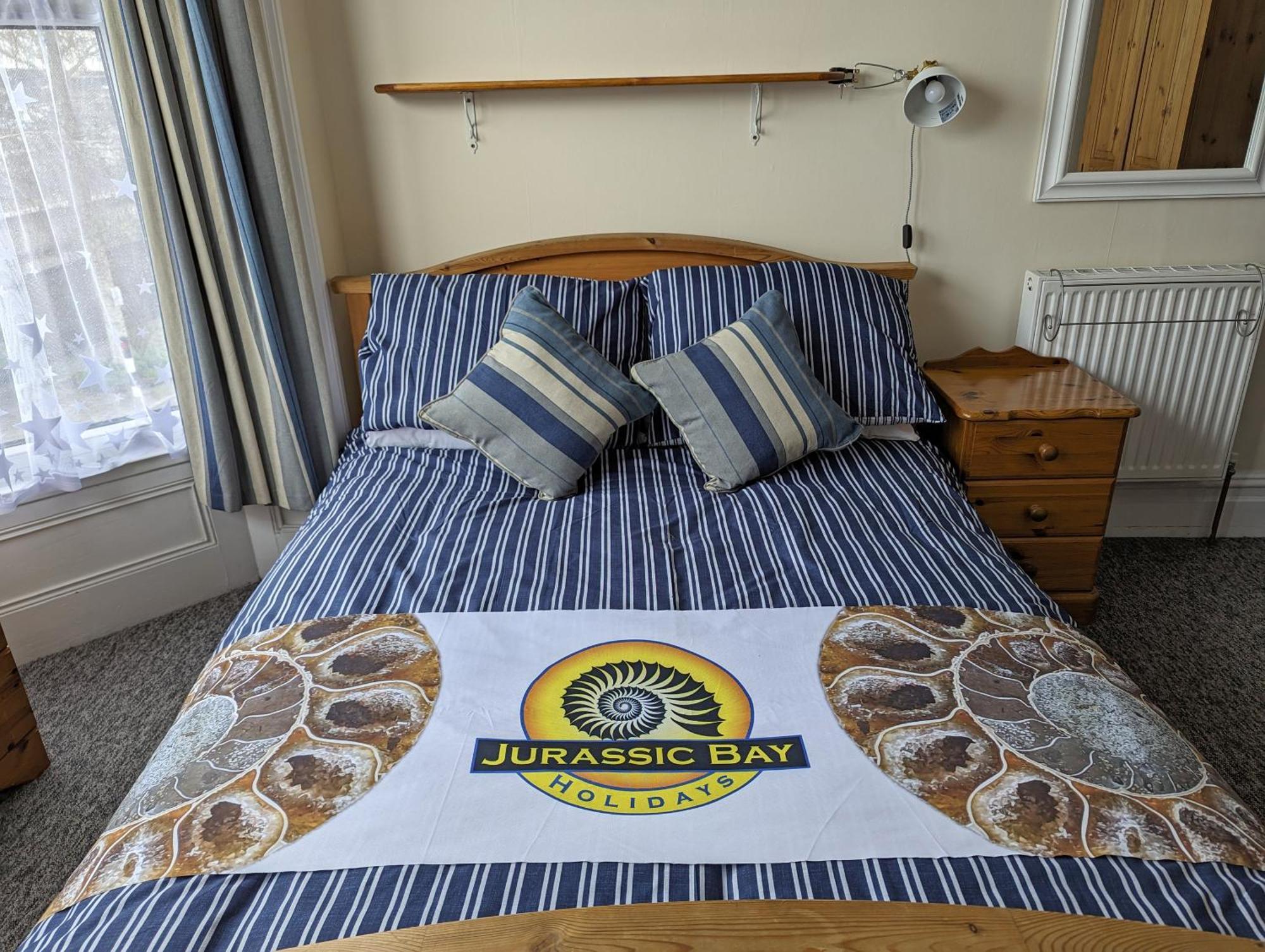 Jurassic Bay Holidays Weymouth Room photo