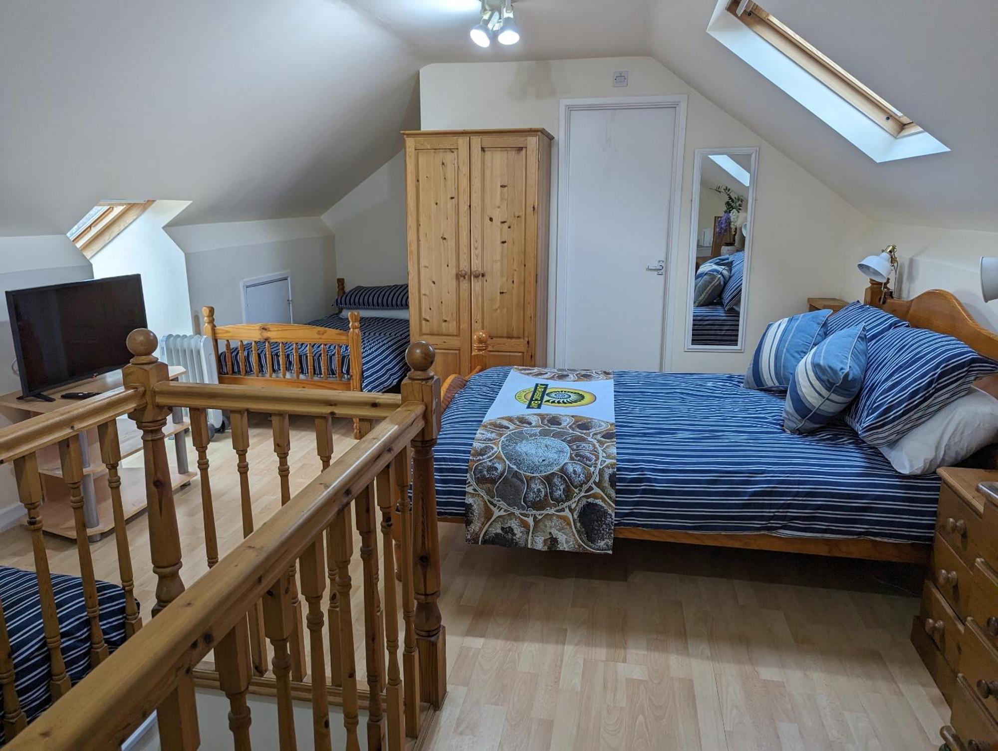 Jurassic Bay Holidays Weymouth Room photo